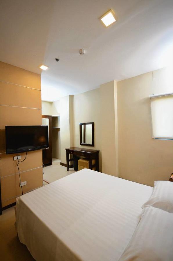 Hotel Formosa Daet Exterior photo